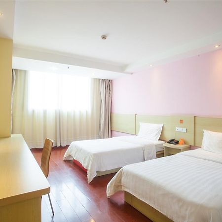 7Days Inn Qingdao Development Zone Jinshatan Rum bild